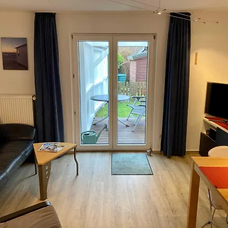 Haus Albatros Ferienwohnungen-3